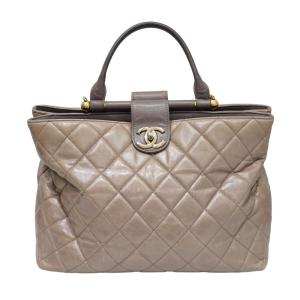 CHANEL (シャネル) 2wayチェーントートバッグ  ベージュ(SV金具) レザー ランクA A366｜cruru