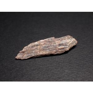 福島県産 紅柱石/Andalusite 原石　A-AND007