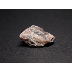 福島県産 紅柱石/Andalusite 原石　A-AND008