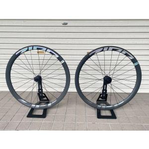 ZIPP(ジップ) 303 Firecrest  Iridescent (ファイアクレスト イリディセント) Tubeless Disc シマノフリー カーボンホイール ディスク チューブレス フックレス｜cskanzaki