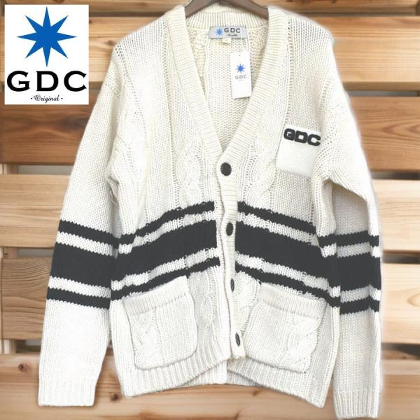 メンズSサイズ ホワイト ケーブル 縄編み カーディガン 胸ロゴワッペン GDC ジーディーシー ボ...