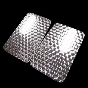 いすゞ ギガ/320.342フォワード ベッド窓パネル ウロコ柄