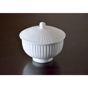 ブルーオニオン 並行輸入品 マイセン フタ付き湯呑み 44074 : 輸入