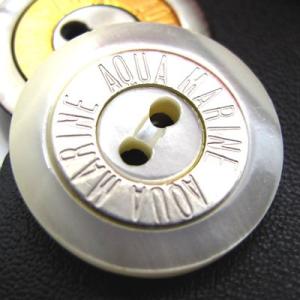 （訳あり）天然貝を使用し、外周よりも小さい金属を嵌めこんだ ボタン（1239） CPB-091 15...