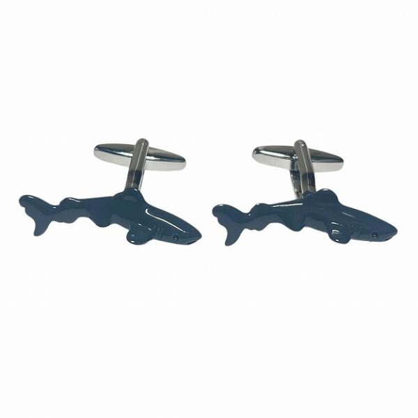 鮫モチーフカフスボタン