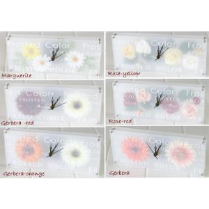 幻想的なフラワーモチーフ*時計*フロストカラー置き時計（返品　交換　ギフト包装不可）