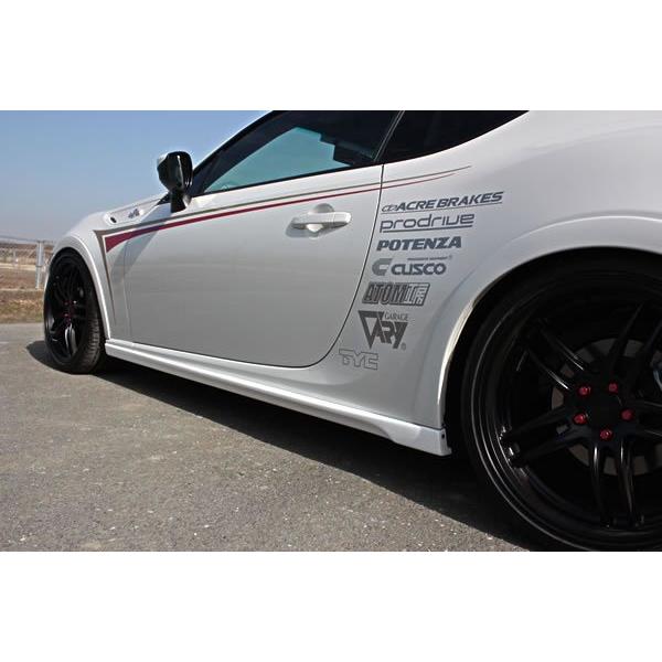 ガレージベリー BRZ ZC6 サイドステップ FRP 未塗装/白ゲル 品番：30-2009 GAR...