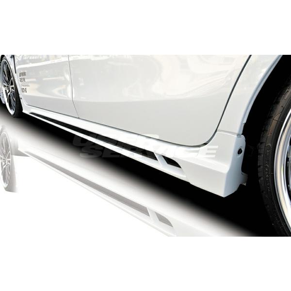 ロウェン プリウスα ZVW40 ZVW41 後期 サイドステップ RR FRP 未塗装 1T005...