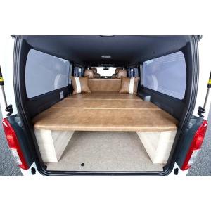 カズキオート ハイエース 200系 アンティーク ボックスベッドキット