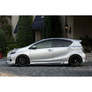 ロウェン アクア NHP10 前期 サイドステップ RR FRP 未塗装 1T006J00 ROWE...