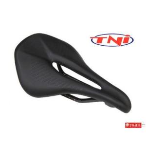TNI ティーエヌアイ 3D AeroFlow カーボン サドル TNI TNI 3D AeroFlow カーボンサドル I ティーエヌアイ エアフロー