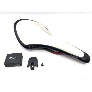 フィジーク Fizik クーヴァ スネーク KURVE SNAKE サドル   ホワイト 使用感大