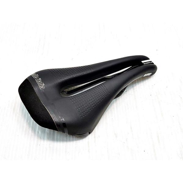 ▼▼未使用 セライタリア selle italia ノヴァス NOVUS BOOST SUPERFL...