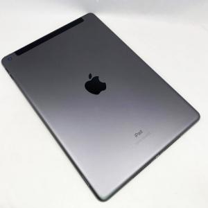 新品同様 iPad(第8世代) Wi-Fi+C...の詳細画像4