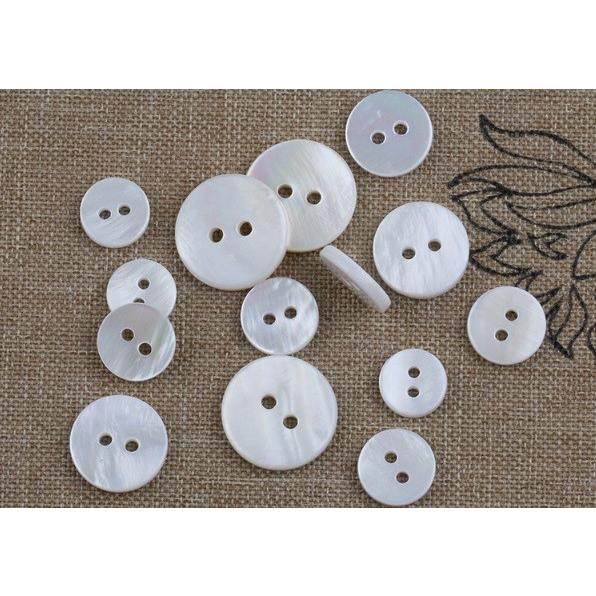 貝ボタン 15mm 貝　2穴　1個入 天然素材