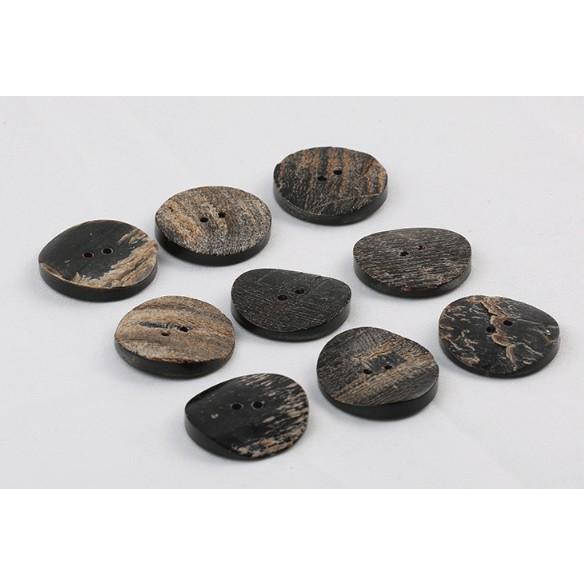 天然素材　牛の角　ボタン　21.5mm　１個入　