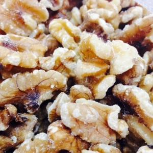 生くるみ 500g  無塩 クルミ 胡桃 ジッパー袋入り  おやつ