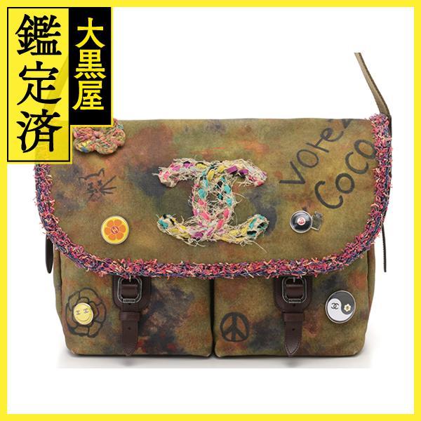 CHANEL 　シャネル  ショルダーバッグ　エンブロイダリー　メッセンジャー　カーキ　キャンバス　...