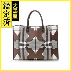 バーバリー　BURBERRY　チェック柄トートバッグ　ダークブラウン/ブラック/ホワイト PVC　【471】IK｜daikokuya78