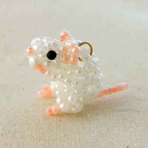 羊のビーズチャーム　素敵な逸品 ビーズ干支チャーム 十二支 未 ひつじ ビーズ作家北村恵子デザイン