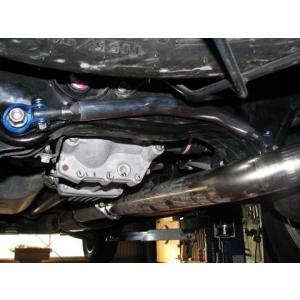 三菱 純正 デリカD5 《 CV5W 》 リアサスペンションクロスメンバ