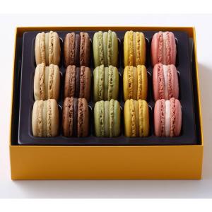 PIERRE HERME ピエールエルメ マカロン 15個 ギフト プレゼント