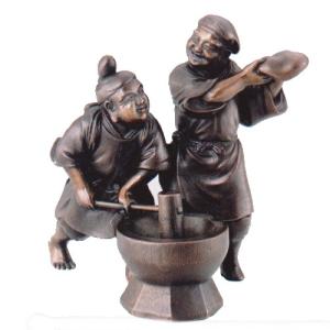 高岡の銅器 餅つき福の神（本金箔仕上げ） : 地方問屋DATA - 通販