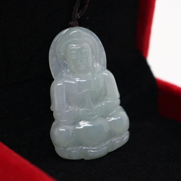 観音菩薩　ミャンマー天然翡翠　ジェイダイト　ヒスイ　ペンダントヘッド　A貨　天然石　ネックレス　観音...
