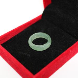 朝市　ミャンマー翡翠１６号指輪 16号 17号 指輪 リング ミャンマー天然翡翠 ジェイダイト ヒスイ A貨