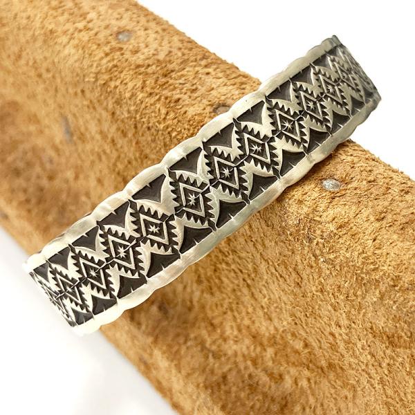 インディアンジュエリー シルバー925  スタンプ バングル 17 ADRIAN REEVES A....