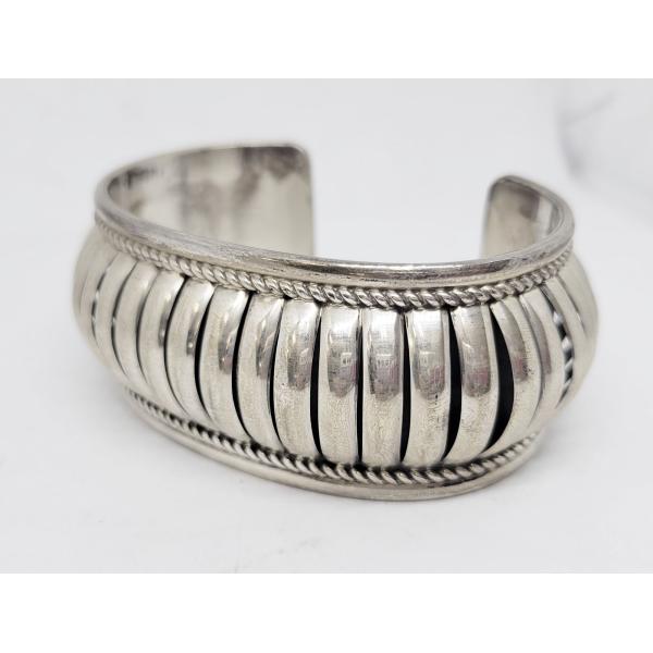 希少 ナバホ族 Ray Begay インディアンジュエリー バングル 16 シルバー ネイティブアメ...