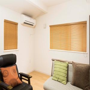 フルネス 木目調アルミブラインド/シャンディ25 ミディアム/165×183cm