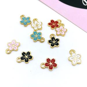 少し小さめのサクラのチャーム★かわいいアンティー...の商品画像