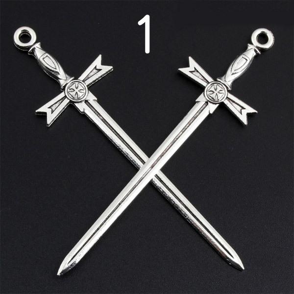 3種類のシルバーソード★かわいいアンティークチャーム ロング ナイト ロイヤル デビル 剣