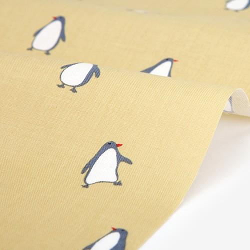 【限定30％OFF】生地・布≪Penguin-yellow≫コットン/幅110cm【オリジナル生地】...