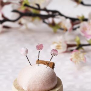 とんぼ玉の待針 さくら　Cohanaシリーズ