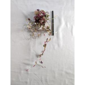 スカピオサ風の布花リースの詳細画像4