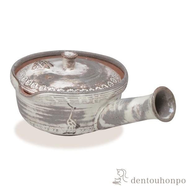 急須 粉引鶴亀 ( 名入れ有料 退職祝い 定年 ティーポット お茶 煎茶 日本茶 おすすめ 清水焼 ...