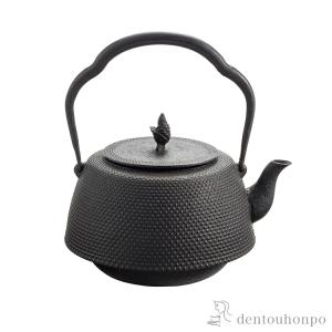 岩鋳（IWACHU） 鉄瓶18型 万代アラレ 直火専用 1800ml（1.8L） ( 岩鋳