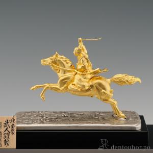 純金 白鷹 E 130g ( 光則(金工芸) 木札名入れ有料 高級 純金 白鷹 E 130g ( 光則(金工芸) 木札名入れ有料 高級