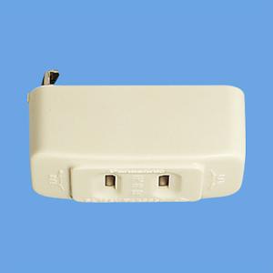 パナソニック WG4480 引掛シーリング用 角型コンセントアダプタ 6A 125V