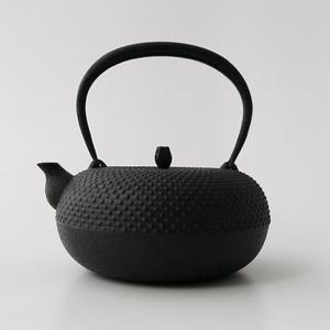 鉄瓶 南部鉄器 やかん 釜定 新珠 肌 1.5L 白湯 直火 IH対応 ケトル