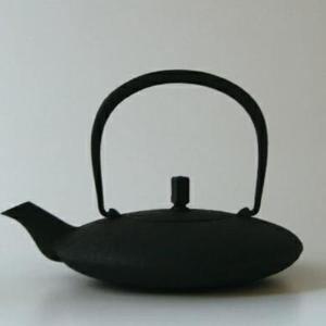 岩鋳 南部鉄器 急須 3型平アラレ 0.35L 12041 : The Better Living