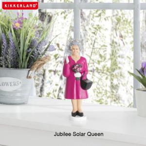 ソーラークイーン ジュビリー エリザベス女王 キッカーランド Kikkerland パープル インテリア 雑貨 Solar Queen Jubilee ソーラー電池｜desklabo