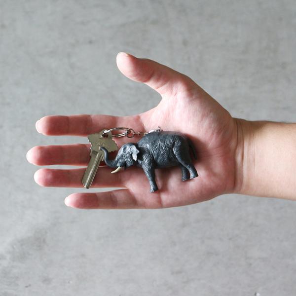 アニマル キーリング ゾウ キーホルダー Elephant 動物 絶滅危惧種 HERE DETAIL