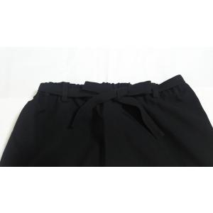 黒スカート ウエストゴム調整可能 共布リボン付...の詳細画像1