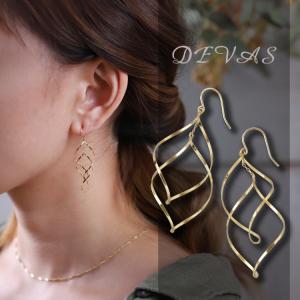 美品 MIZUKI ミズキ K14WG スモール バナナフープ ピアス ホワイト