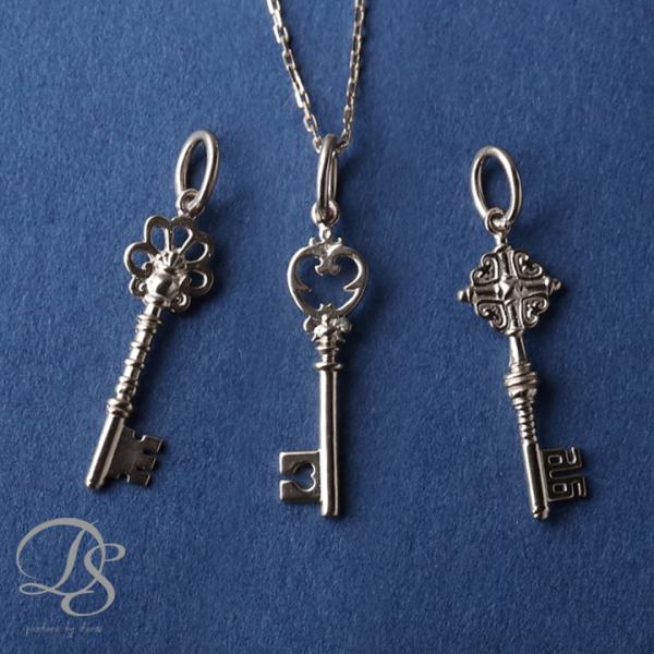 ペンダントトップ プラチナ ネックレス トップ ペンダント レディース メンズ Pt950 鍵 お守...