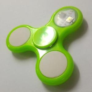 Cona  LEDライトハンドスピナー  (グリーン)