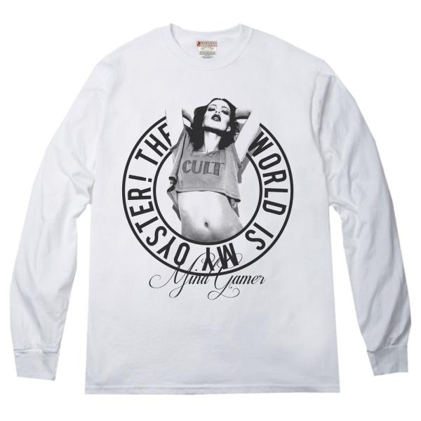 ロングＴシャツ 女モデルをうまく使ったグラフィックデザイン